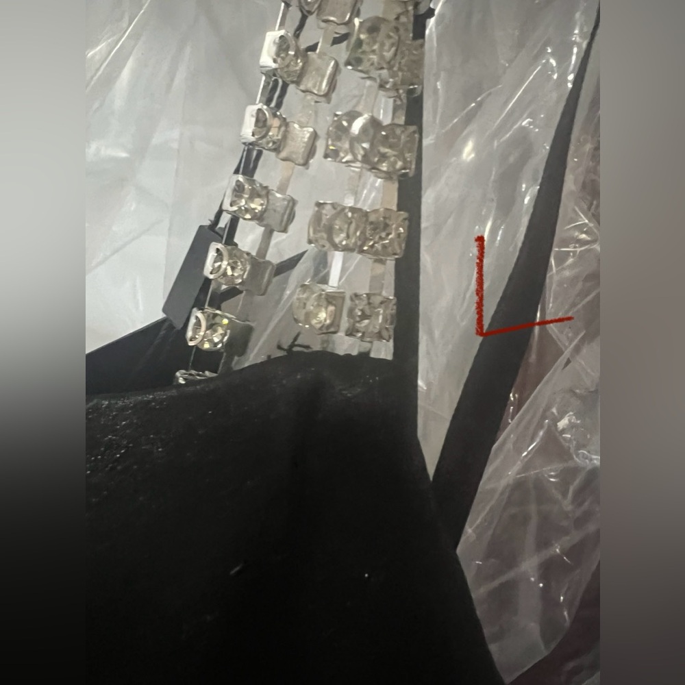NWT- flawed Mac Duggal gown - Picture 6 of 6